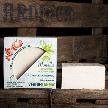 VEGGIE KARMA Monella - Bloque vegano para rallar y fundir 300gr sin gluten