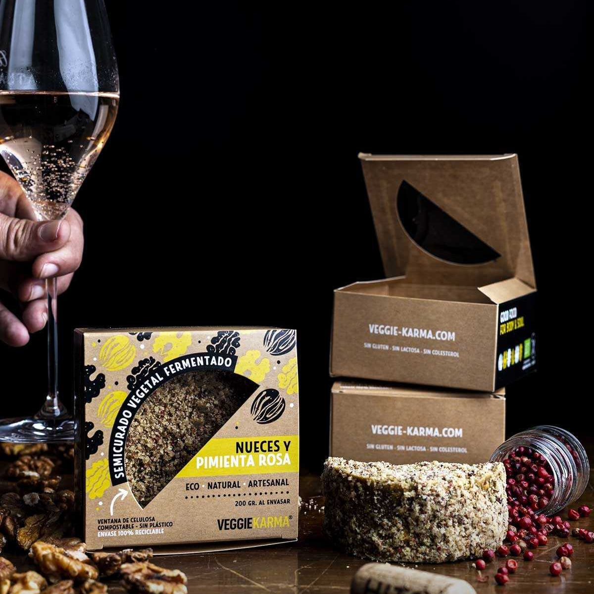 VEGGIE KARMA Semicurado vegano de Nueces con Pimienta Rosa 200gr sin gluten